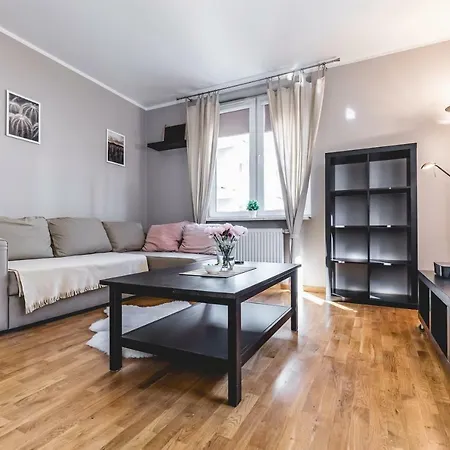 Niecała Kings Deluxe * Lublin