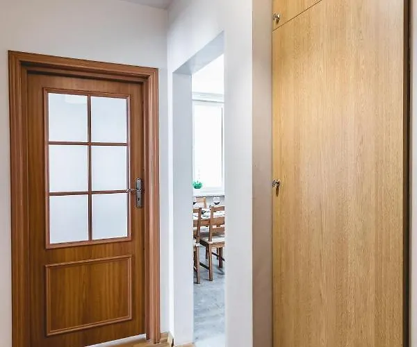 Apartment Niecala Kings Deluxe *